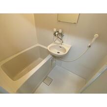 同間取の他の部屋の写真です。