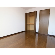 同間取の他の部屋の写真です。