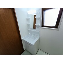 ※写真は201号室です。