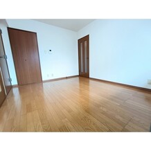 ※写真は201号室です。