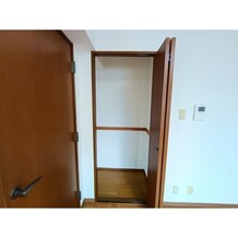 ※写真は201号室です。