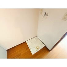 ※写真は201号室です。