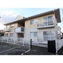 ラプラストラム　F棟