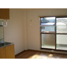 ※別部屋の参考写真になります。