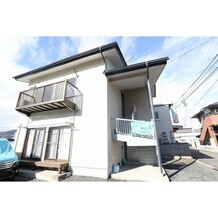 ハイツ山岸