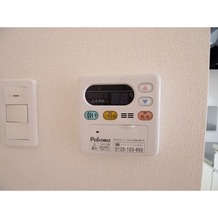 キッチンに給湯リモコンあり