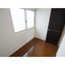 浴室側　３帖洋室