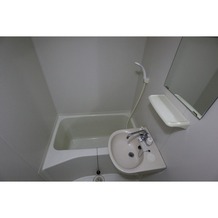 同型写真です