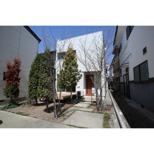 女鳥羽３丁目戸建