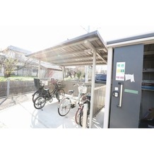 駐輪場・ゴミ置き場