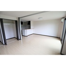 ※別部屋の参考写真になります。