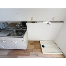 冷蔵庫置き場