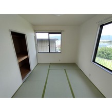 ※別部屋の参考写真になります。