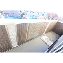 別号室のバルコニーです