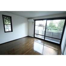 写真は別部屋です