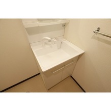 写真は別部屋です