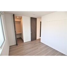※同建物反転間取り部屋の画像です