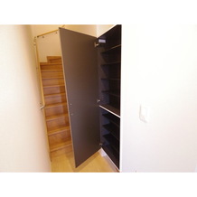 シューズボックス