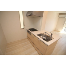※写真は同型物件のものです。