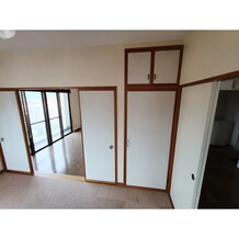 リフォーム工事前のお写真です。