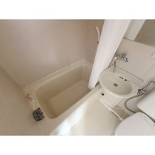 同仕様のお部屋の写真となります。