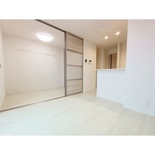 同タイプ部屋の画像を使用しています