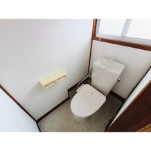 ※リフォーム中の為中号室の写真は中号室で