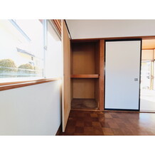 ※リフォーム中の為中号室の写真は中号室で