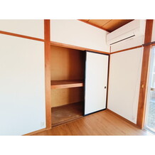 ※リフォーム中の為中号室の写真は中号室で