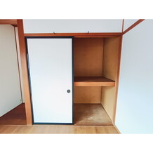 ※リフォーム中の為中号室の写真は中号室で