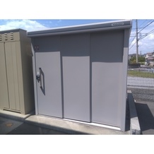 敷地内ゴミ捨て
