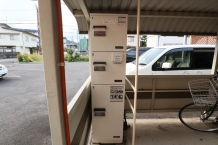 人気設備の宅配ボックス付き